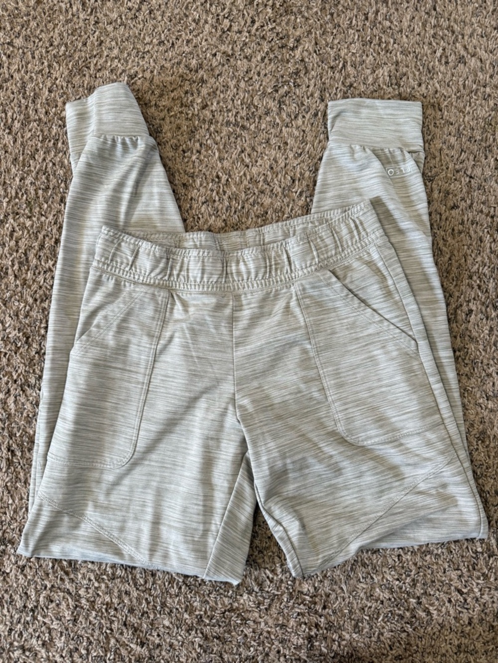 FLEO Joggers